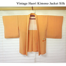 画像をギャラリービューアに読み込む, Vintage Haori Kimono Jacket Silk, Light Orange base, cherry blossoms,chrysanthemums, camellias, and maple leaves