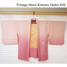 画像をギャラリービューアに読み込む, Vintage Haori Kimono Jacket Silk, Pink Gradient base, Flowing Water and Leaves