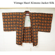 画像をギャラリービューアに読み込む, Vintage Haori Kimono Jacket Silk, Navy Blue base, Chrysanthemum , Arabesque