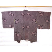 画像をギャラリービューアに読み込む, Vintage Haori Kimono Jacket Silk, Deep purple base, “Kanoko” Dots, Ivy Vine Design