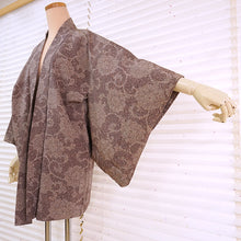 画像をギャラリービューアに読み込む, Vintage Haori Kimono Jacket Silk, Dusky Purple base, hrysanthemum and Arabesque Motif