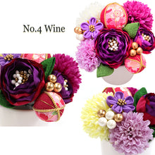 將圖片載入圖庫檢視器 Japanese Kanzashi Hair Accessory Set (12 pcs) – Soft Ranunculus Blossoms & Chirimen Fabric Ornaments for Kimono, Weddings & Celebrations