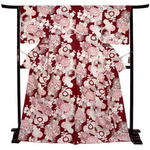 將圖片載入圖庫檢視器 Ready-to-Wear Washable Komon Kimono for Women, Fully Lined Polyester, Deep Red with Auspicious Floral Motifs – A Sophisticated Komon Kimono with Celebratory Elegance