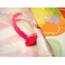 画像をギャラリービューアに読み込む, Vintage Haori Kimono Jacket Silk,Soft White base, Vibrant Camellia Flowers