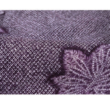 画像をギャラリービューアに読み込む, Vintage Haori Kimono Jacket Silk, Deep purple base, “Kanoko” Dots, Ivy Vine Design