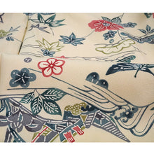 画像をギャラリービューアに読み込む, Vintage Haori Kimono Jacket Silk, Ivory base, Seasonal Flowers, Floral, Chrysanthemum, Maple, Peony