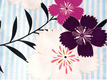 Load image into Gallery viewer, Washable pre-tailored Lined KIMONO【ONE-SIZE】(Light blue and white stripes with a large petal pattern.)