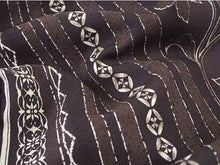 Load image into Gallery viewer, Washable pre-tailored Lined KIMONO【ONE-SIZE】(Chintz, cloisonne and floral arabesque patterns.)