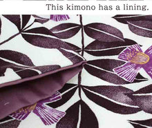 Load image into Gallery viewer, Washable pre-tailored Lined KIMONO【ONE-SIZE】(Camellia pattern.)