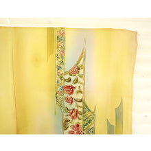 画像をギャラリービューアに読み込む, Vintage Japanese Kimono Women's Robe Silk, Bright Yellow ,Bokashi-Dye Kimono (Soft Gradient Effect)