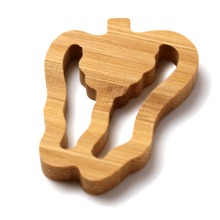 將圖片載入圖庫檢視器 Japanese Bamboo Craft: Chopstick Rests Vegetable Set of 5/Green Pepper