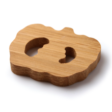 Load image into Gallery viewer, Japanese Bamboo Craft: Chopstick Rest, Vegetable, Pumpkin