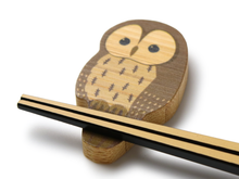 Load image into Gallery viewer, Japanese Bamboo Craft: Chopstick Rest, Tawny Owl