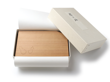 Load image into Gallery viewer, Japanese Cedar Woodcraft : set of 5 plates, gourd