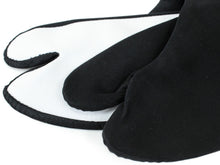 將圖片載入圖庫檢視器 Men's Cotton Tabi Socks with 4 Kohaze Clasps for Japanese Traditional Kimono :Black Satin Weave