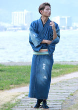 將圖片載入圖庫檢視器 Men's Crush Damaged Denim Unlined Kimono with Pockets Navy: Japanese Traditional Clothes
