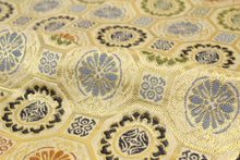 画像をギャラリービューアに読み込む, Boy's Polyester Hakama Set 7 Items for Japanese Traditional Kimono - Formal Gold Shokkomon