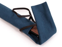 將圖片載入圖庫檢視器 Men's Washi Papercut Art Sensu :Japanese Traditional Folding Fan and Fan Bag 2-Piece Set - Dark Green Fuujin Raijin