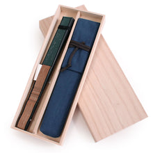 將圖片載入圖庫檢視器 Men's Washi Papercut Art Sensu :Japanese Traditional Folding Fan and Fan Bag 2-Piece Set - Dark Green Fuujin Raijin