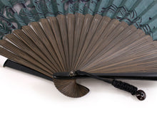將圖片載入圖庫檢視器 Men's Washi Papercut Art Sensu :Japanese Traditional Folding Fan and  Fan Bag 2-Piece Set -  Deep Green Wave