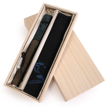 將圖片載入圖庫檢視器 Men's Washi Papercut Art Sensu :Japanese Traditional Folding Fan and  Fan Bag 2-Piece Set -  Deep Green Wave