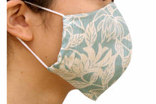 將圖片載入圖庫檢視器 Sankatsu 3D Face Mask - Forest Green Base Chrysanthemum Pattern