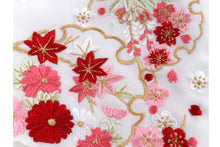 將圖片載入圖庫檢視器 White Color Embroidery 3D Face Mask With Mask Charm - 7 Design Choices