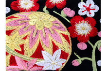 Load image into Gallery viewer, Black Color Embroidery 3D Face Mask With Mask Charm - 7 Design Choices