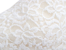 Load image into Gallery viewer, Women's Fleece Lace Tabi Socks Stretch with 4 Kohaze Clasps for Japanese Traditional Kimono :21.5 - 27.0cm