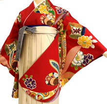 將圖片載入圖庫檢視器 Women's Polyester Washable Two-Shaku-Sleeve Kimono for Hakama: Japanese Traditional Clothes - Red Camellia Cloisonne
