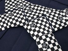 Load image into Gallery viewer, Women's Hakama Skirt  for Japanese Traditional Kimono - Japanese Pattern
