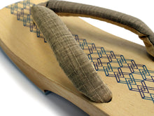 画像をギャラリービューアに読み込む, Men's Paulownia Geta (Japanese Sandals) for Japanese Traditional Kimono/Yukata:*Clogs Print Natural White Wooden Platform tie-dye pattern Brown Gray Sandal