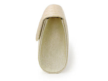 將圖片載入圖庫檢視器 Zori sandles and bag set, Women, Gold,  flower-shaped family crest
