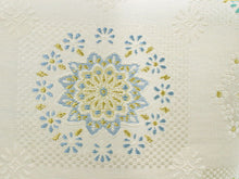 將圖片載入圖庫檢視器 Zori sandles and bag set, Women, White, Gold, flower pattern