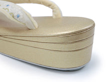 將圖片載入圖庫檢視器 Zori sandles and bag set, Women, White, Gold, flower pattern