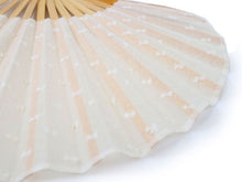 將圖片載入圖庫檢視器 Sensu, Foldable fan, Fan bag, 2-piece set in paulownia box, Women, White, Dot pattern