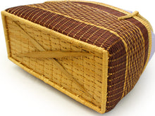 將圖片載入圖庫檢視器 Bamboo Basket Bag - Landscape Hemp drawstring, wisteria Purple ayu, embroidery, separate