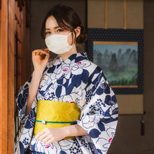 Load image into Gallery viewer, Japanese Linen x Silk Summer Pleats Face Mask - Off White