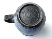 將圖片載入圖庫檢視器 Kyoto Kiyomizu Ware - Beer Mug Nanban Flower Blue