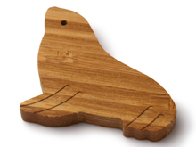画像をギャラリービューアに読み込む, Japanese Bamboo Craft: Animal Magnet Sea Lion