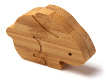画像をギャラリービューアに読み込む, Japanese Bamboo Craft: Animal Magnet Rabbit