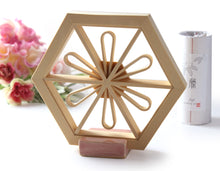 Load image into Gallery viewer, KUMIKO Aroma Wood Set - Flower