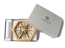 Load image into Gallery viewer, KUMIKO Aroma Wood Set - Flower