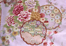 將圖片載入圖庫檢視器 Women's Easy Yukata / Kimono Robe : Japanese Traditional Clothes - Colorful Circles Pink