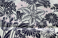 將圖片載入圖庫檢視器 Women's Easy Yukata / Kimono Robe :  Japanese Traditional Clothes - Lily White