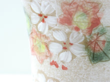 將圖片載入圖庫檢視器 Kyoto Kiyomizu Ware - Mug Ivory Sakura & Autumn Leaves