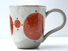 Load image into Gallery viewer, Kyoto Kiyomizu Ware Mug - Cat Design Red