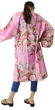 將圖片載入圖庫檢視器 Women's Happi Coat: Kimono Robe - Flowers in Bloom Pink