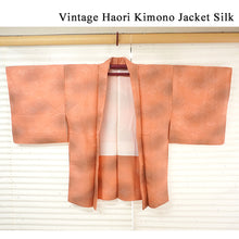 画像をギャラリービューアに読み込む, Vintage Haori Kimono Jacket Silk, Orange base, Diamond Grid (Hishikōshi)
