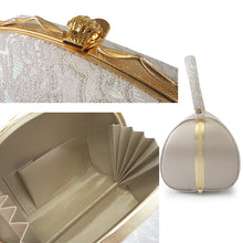 画像をギャラリービューアに読み込む, Robe décolletée Formal Kimono Bag &amp; Zori Set【Silver】 – Silver Aurora Brocade Evening-Wear Accessories for Kimono / Japanese Formal Wear / for TEA ceremony
